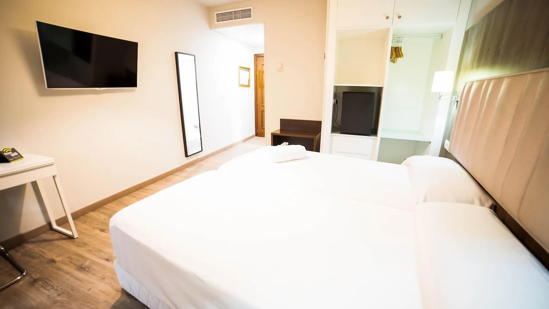 Hotel Sercotel Dona Carmela Siviglia