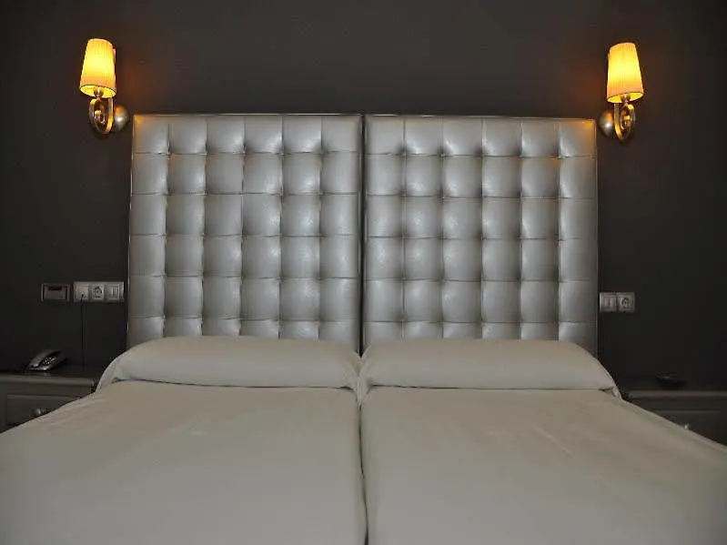 Hotel Sercotel Dona Carmela Siviglia